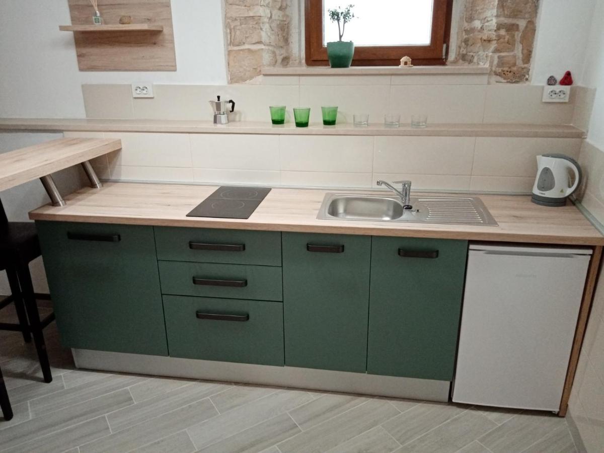 Apartment Elena Bale Kültér fotó