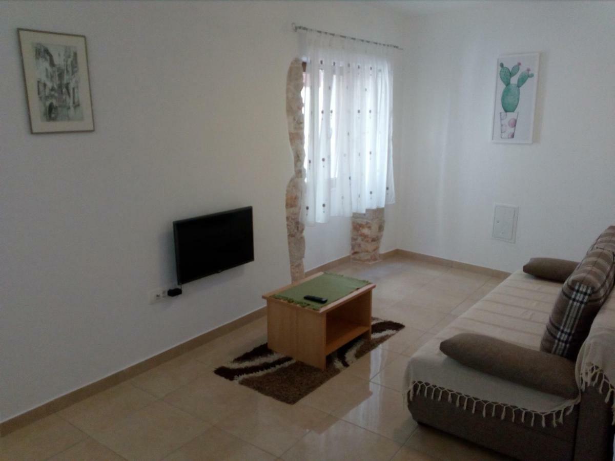 Apartment Elena Bale Kültér fotó
