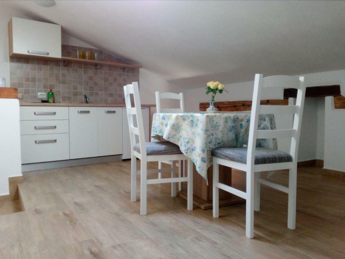 Apartment Elena Bale Kültér fotó