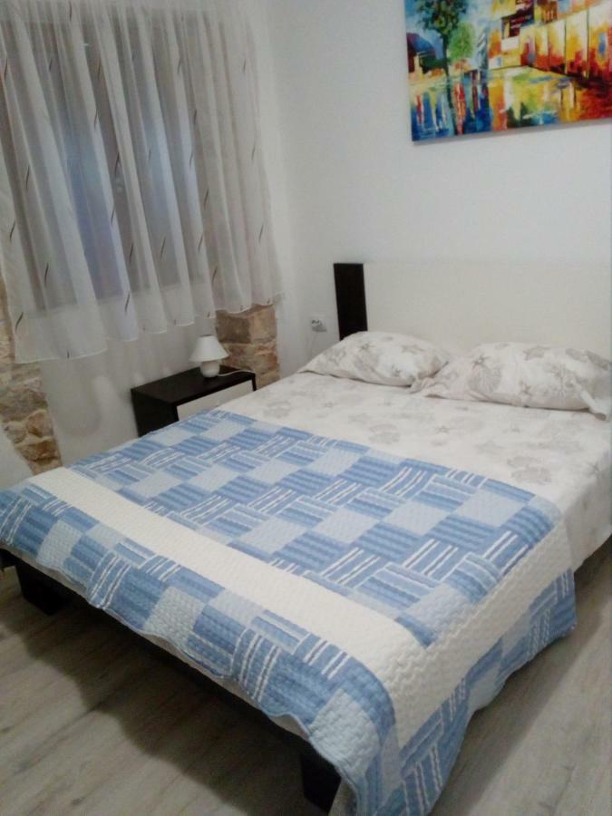 Apartment Elena Bale Kültér fotó