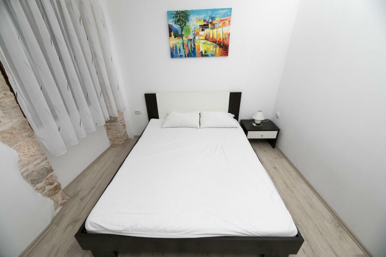 Apartment Elena Bale Kültér fotó